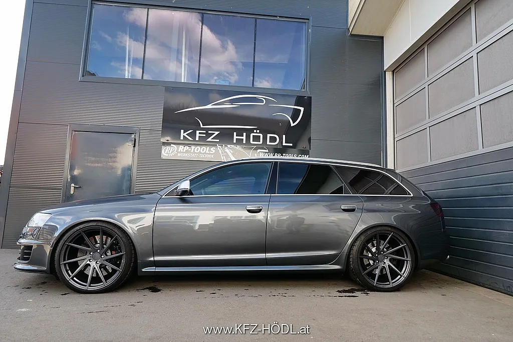 Audi RS6 Avant quattro Tiptronic Image 6